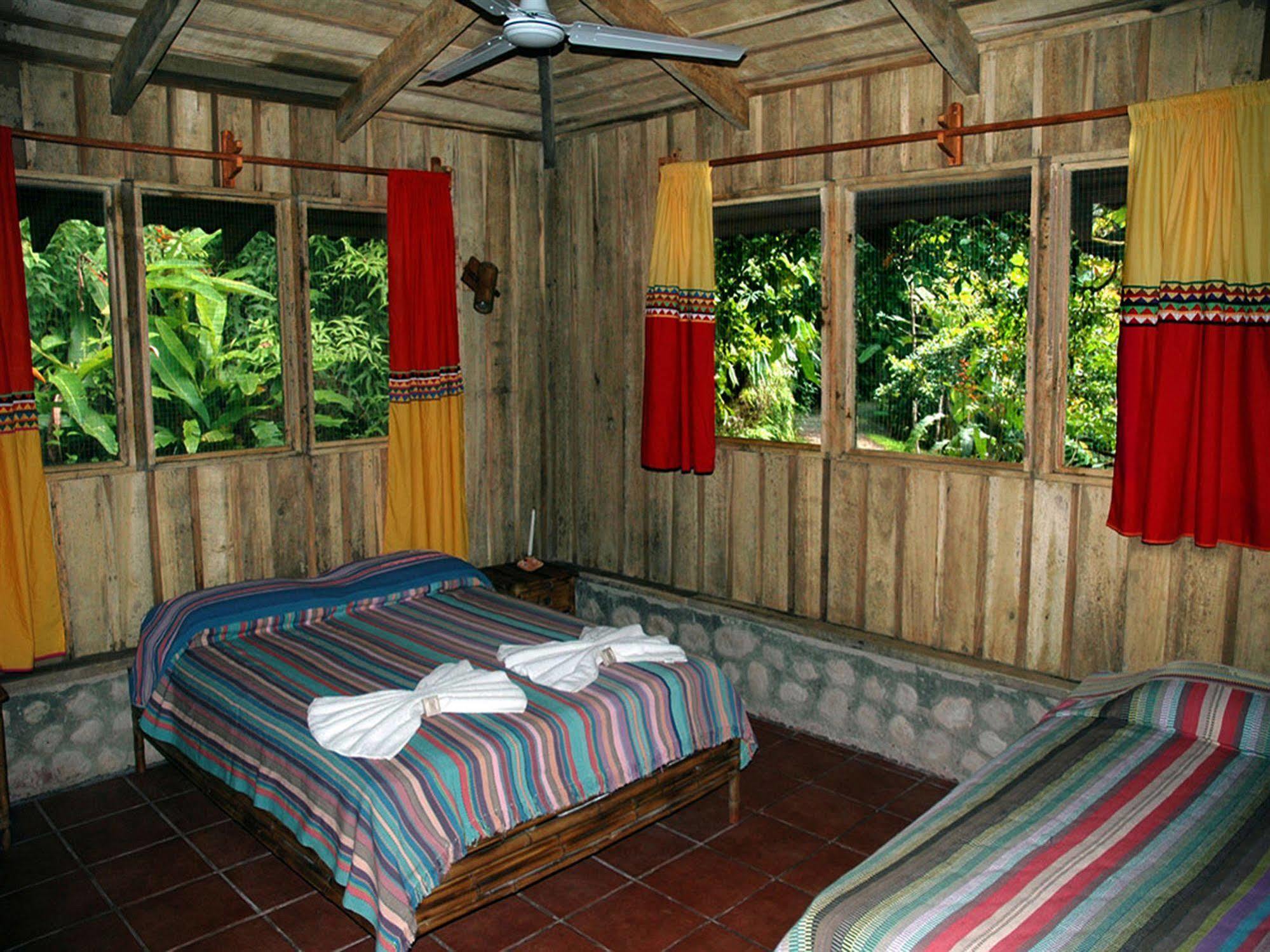 Esquinas Rainforest Lodge Golfito Bagian luar foto